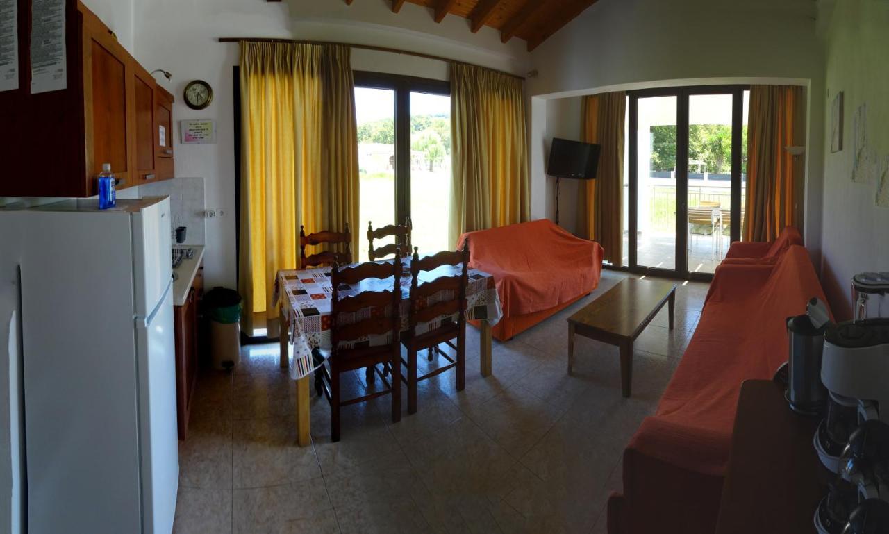 Parissis Eden Villas Skiathos 트롤로스 외부 사진