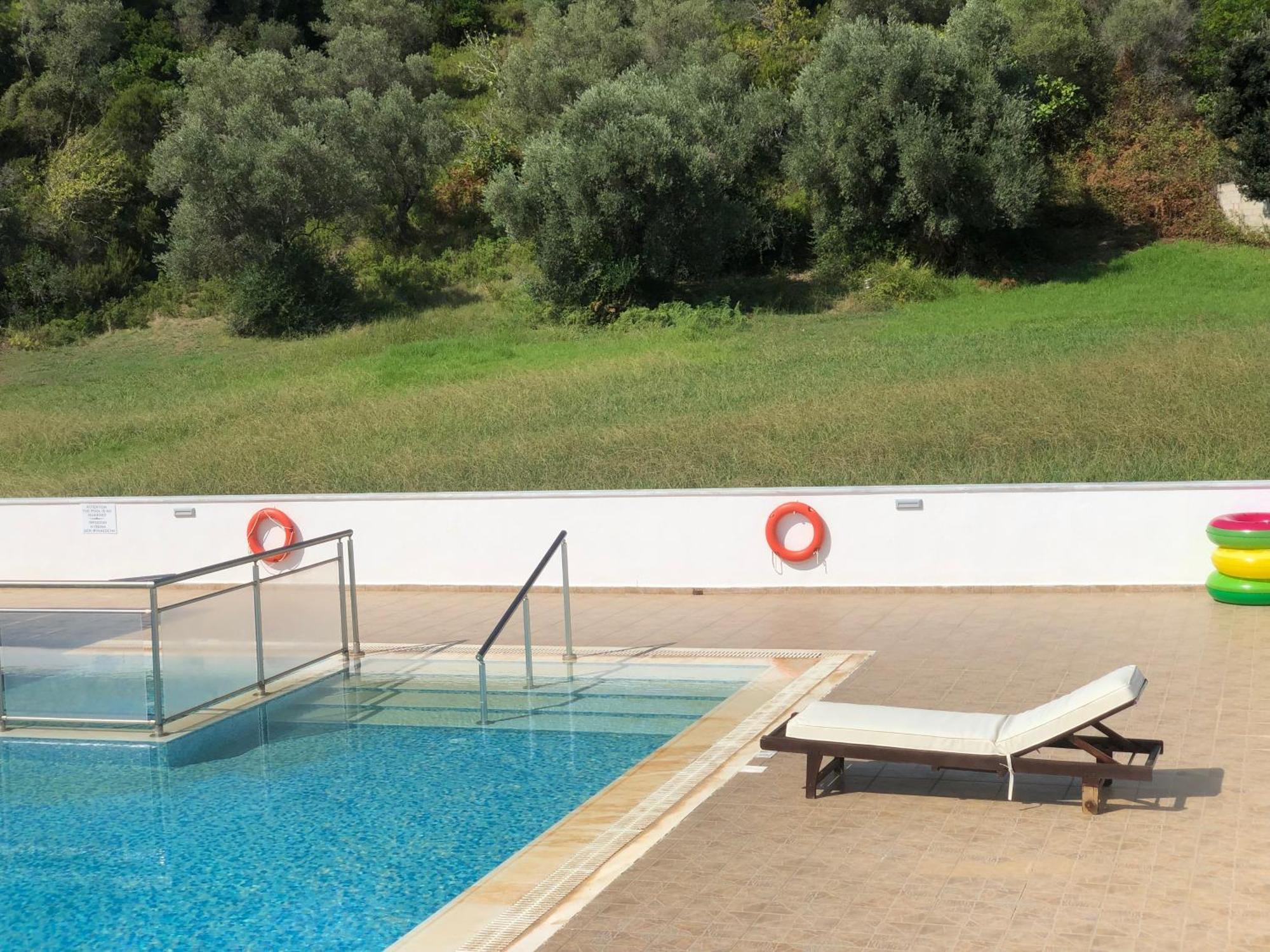 Parissis Eden Villas Skiathos 트롤로스 외부 사진