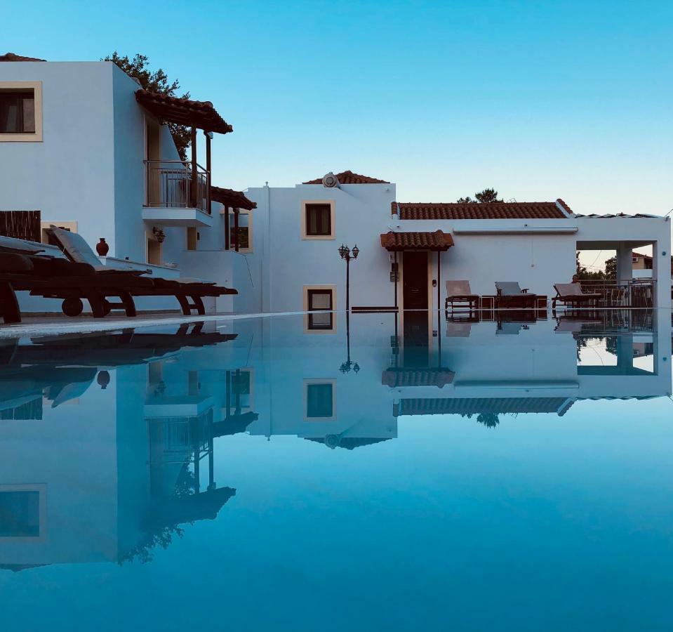 Parissis Eden Villas Skiathos 트롤로스 외부 사진